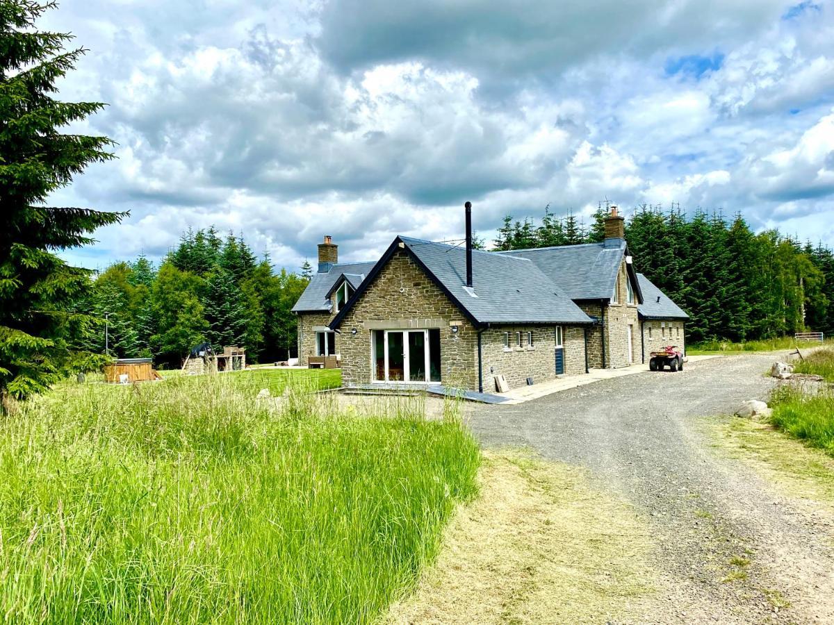 The Lodge At Muir Estate Thornhill  Eksteriør billede